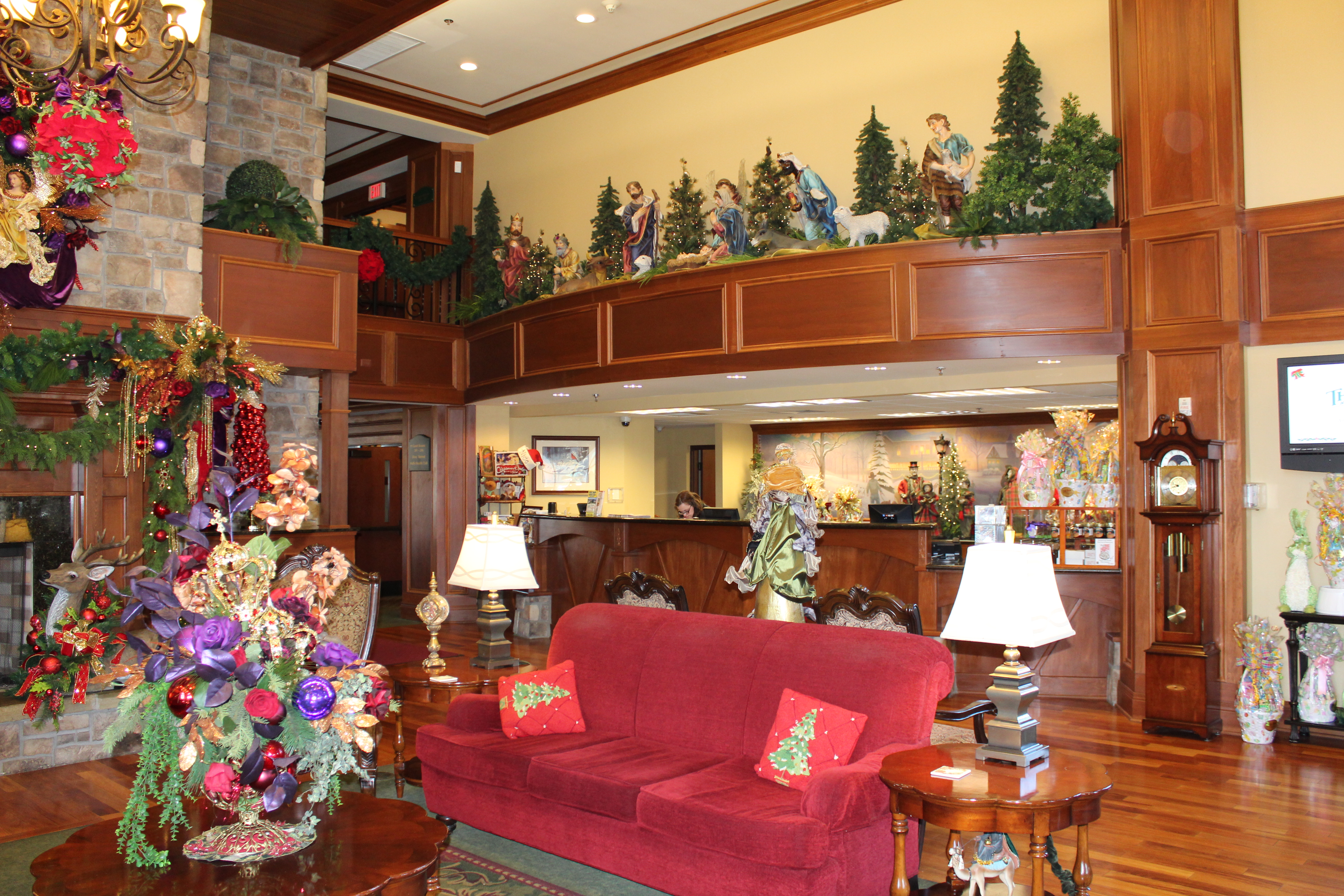 Being Mrs. Fowler, Savannah Travel Mom Blogger, Inn at Christmas Place, Gatlinburg and Pigeon Forge Vacation (10)